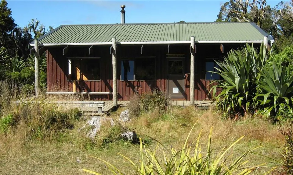 Waingongoro Hut