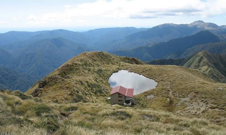 Maungahuka Hut