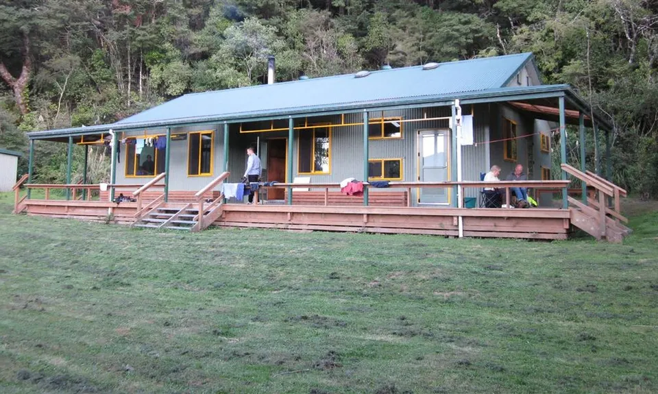 Waiopaoa Hut