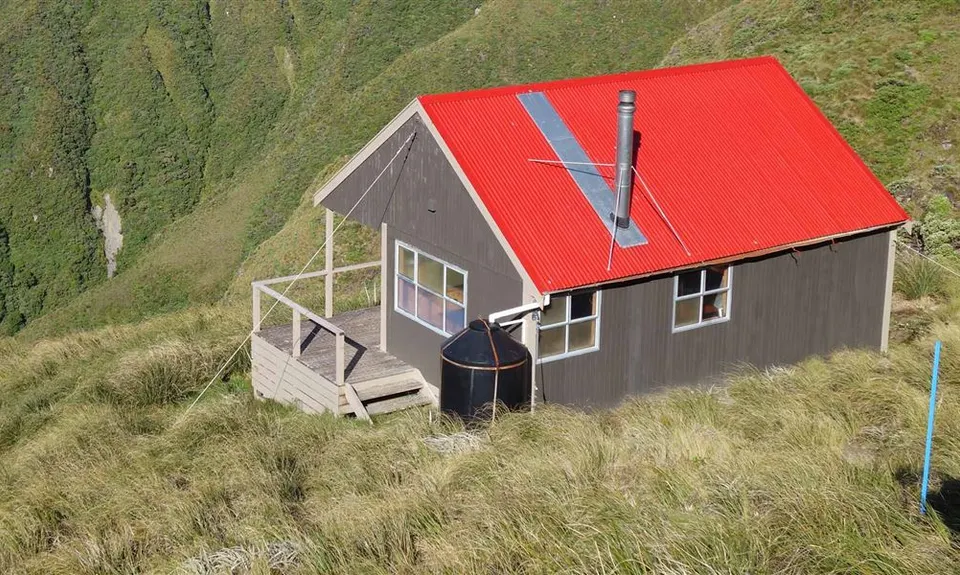 Tarn Ridge Hut