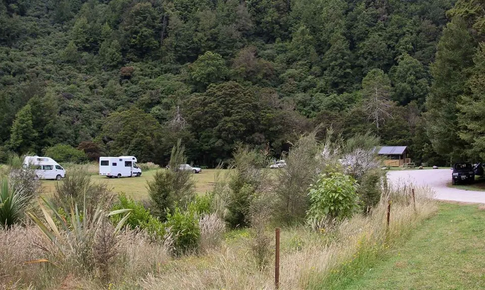 Lyell Campsite