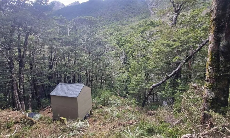 Upper D'urville Hut