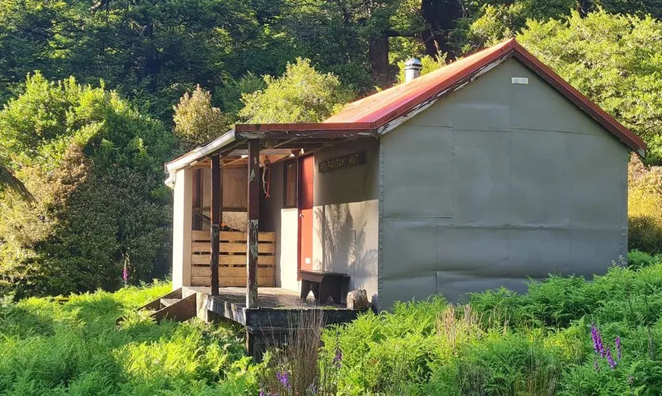 Pourangaki Hut