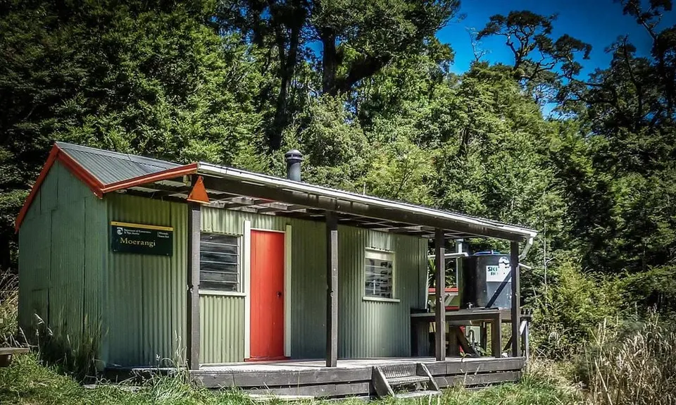 Moerangi Hut