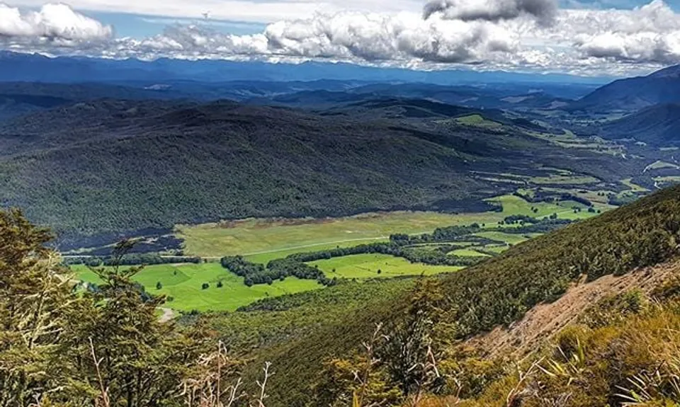 Parachute Rocks and St Arnaud Ridge, Tasman