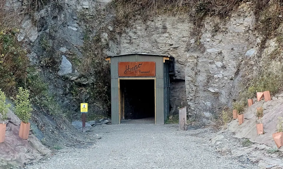 Shotover Gorge loop from Tuckers Beach, Otago