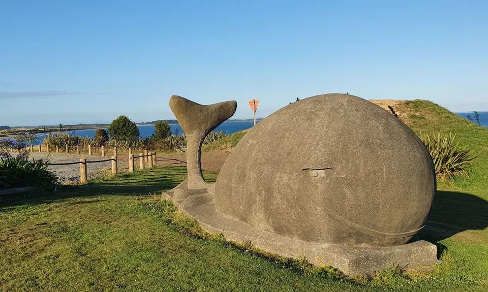 A Whale of a Trail, Southland